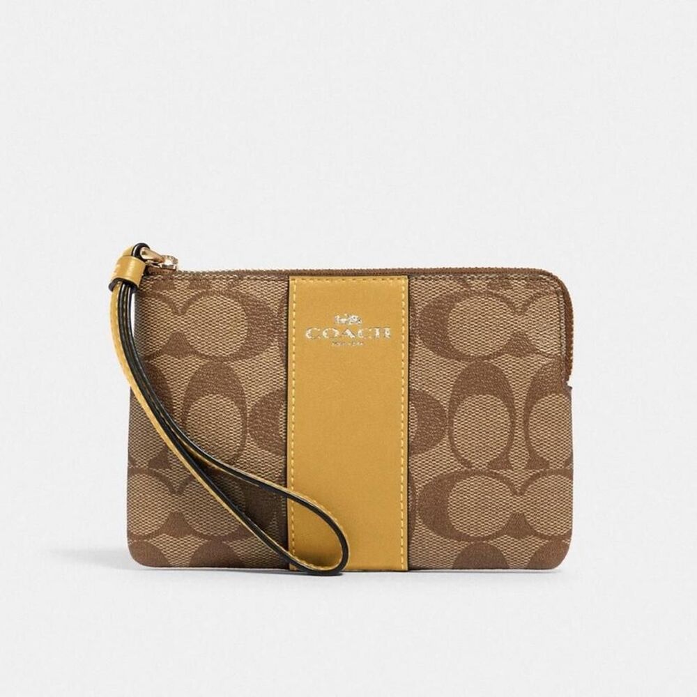 NWT COACH Corner Zip Wristlet Signature Canvas & Leather - Khaki/Honeycomb